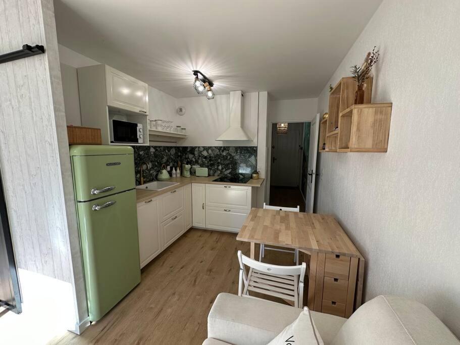 L'Appart Ideal Famille, Terrasse, Piscine, Plage Villeneuve-Loubet Ngoại thất bức ảnh
